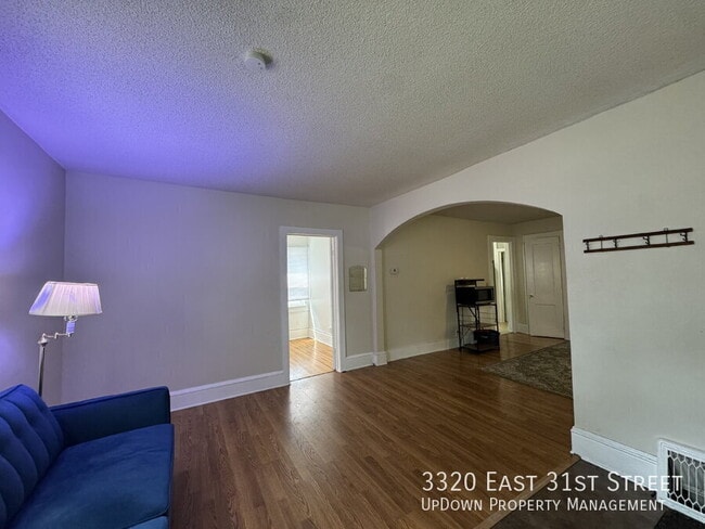 Photo - 3320 E 31st St