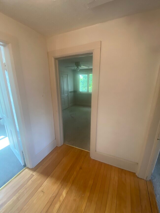 415 W Main St Townhome Townhome Rental in Albert Lea MN