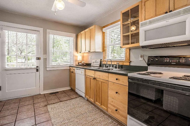 Photo - 1591 Belmar Dr