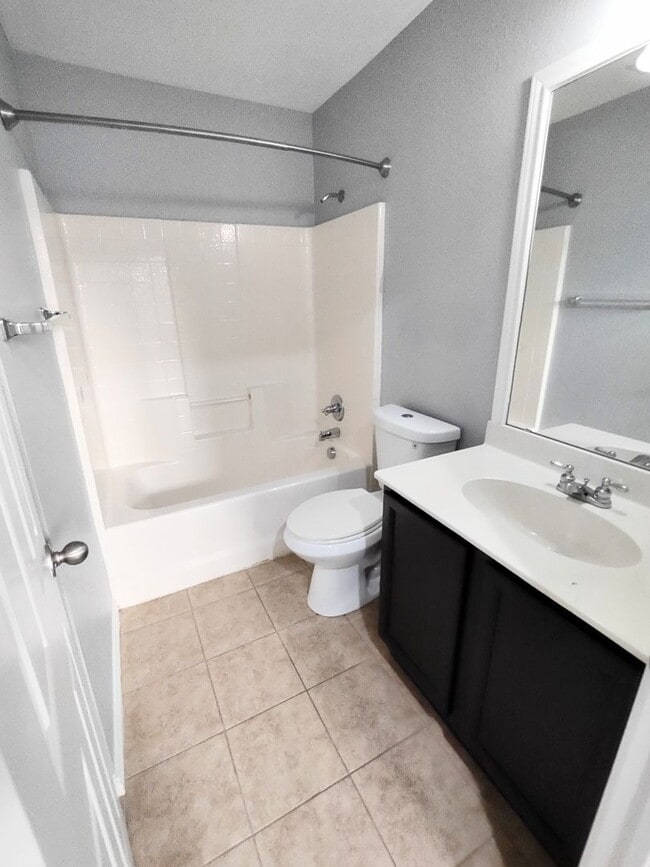 Photo - Beautiful home in nice neighborhood