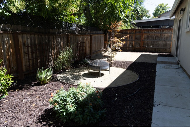 Photo - 3309 San Jose Way