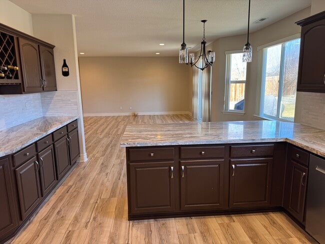 Photo - 1361 Elges Ave