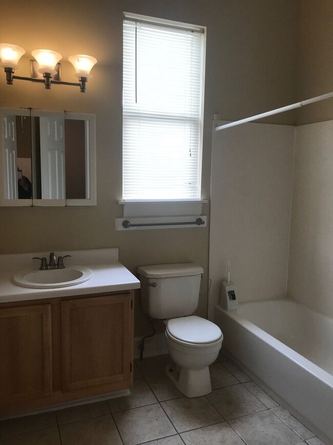 Photo - 1014-1016Thali Unit 1016