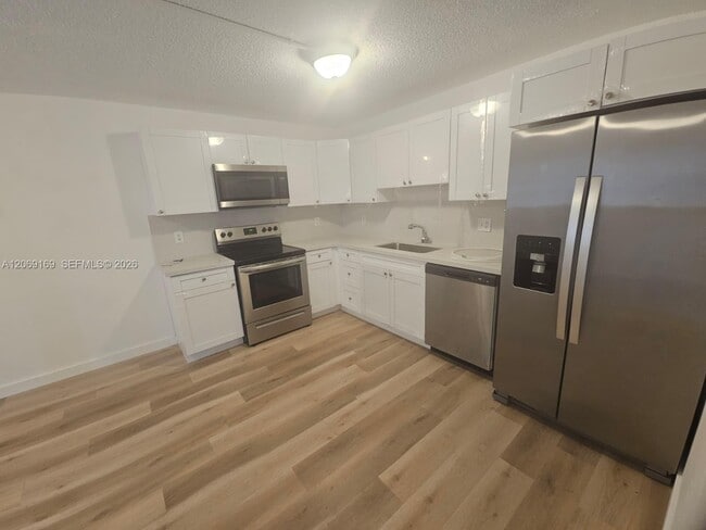 Photo - 253 San Remo Blvd