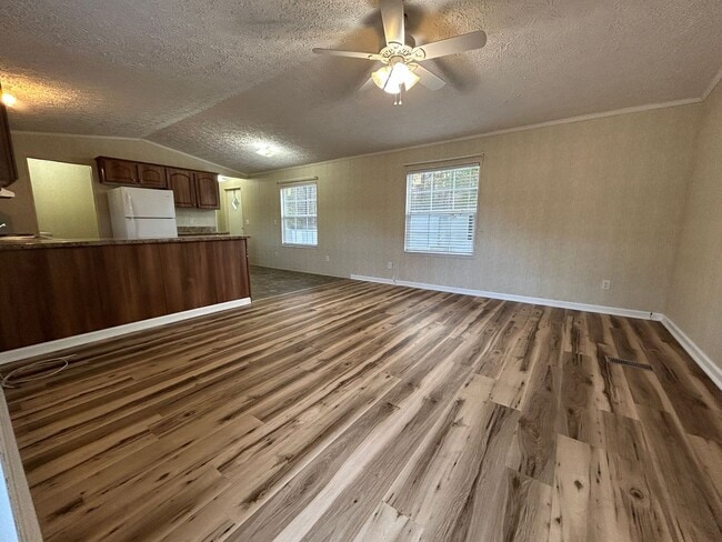 Photo - Cozy 2 bedroom in Prime Conway Location