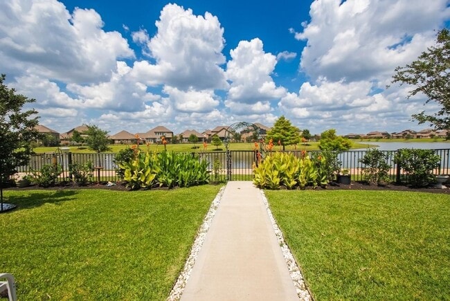 Building Photo - 24818 Harvest Elm Ct