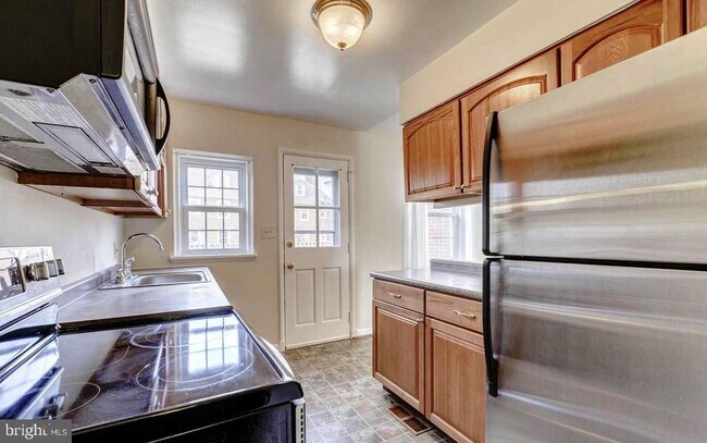 Building Photo - 4515 34th St S Rental