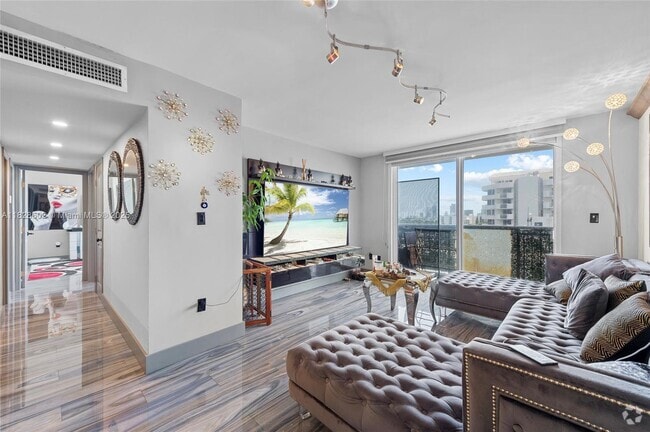 Building Photo - 1345 Lincoln Rd Unit 1105 Rental