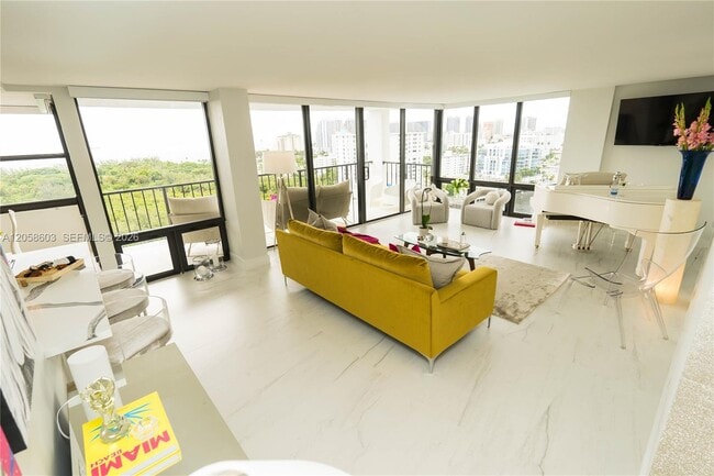 Photo - 936 Intracoastal Dr Unit 19H