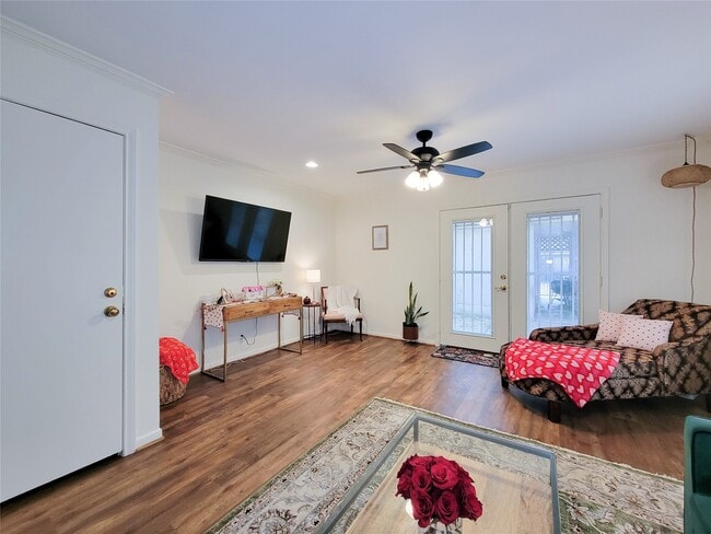 Photo - 2021 Winrock Blvd Unidad 167