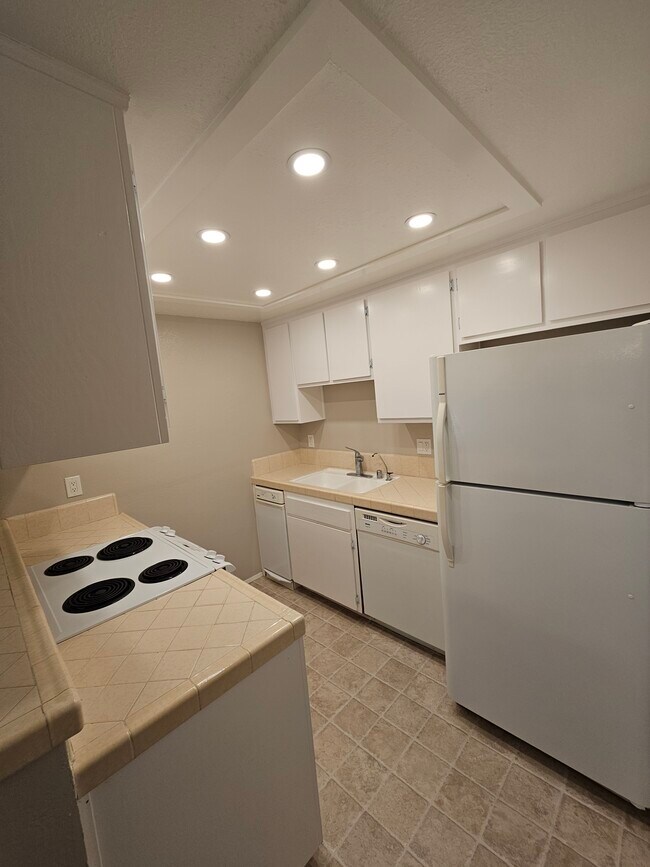 Photo - 2157 Arnold Way Unidad 626