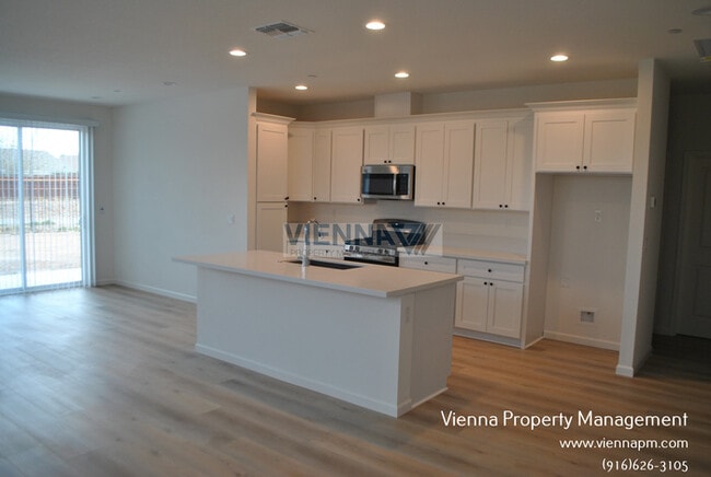 Photo - 525 Fox Hunt Wy