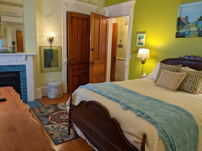 Photo - 1027 Cherokee Rd