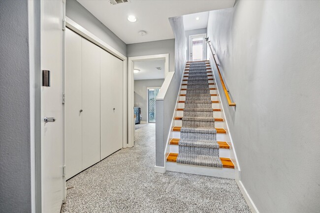 Photo - 815 Robin St