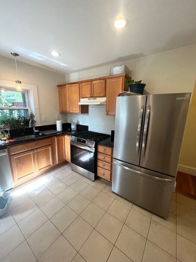 Photo - 11 Irving St