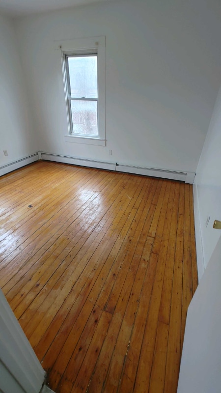 Photo - 94 Glen St Unit 2nd