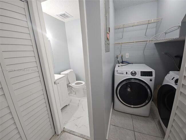 Photo - 5914 SW 133rd Pl