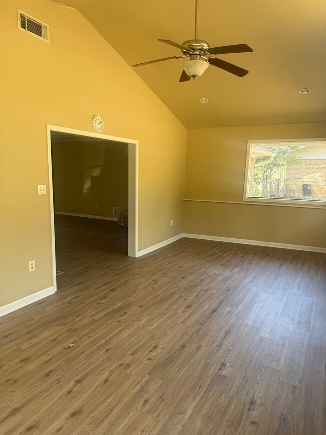 Building Photo - 205 Whispering Pine Dr Rental