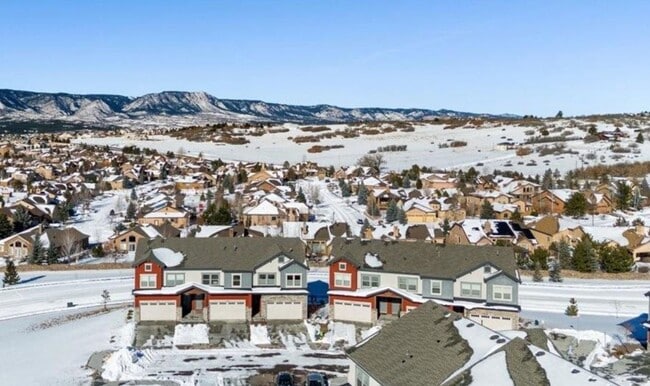 Photo - Flying Horse Luxury 4 Bed Townhouse with Mt. Views