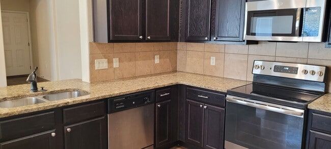 Photo - 3/2 in New Braunfels