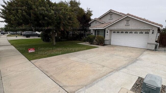 Photo - Spacious 4 bedroom 2 bathroom home located in the Ashton Falls community