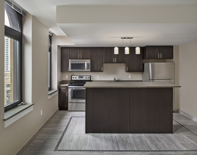 Photo - Detroit Savings Bank