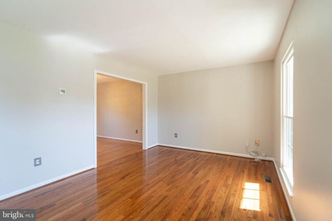 Photo - 3528 Turbridge Dr
