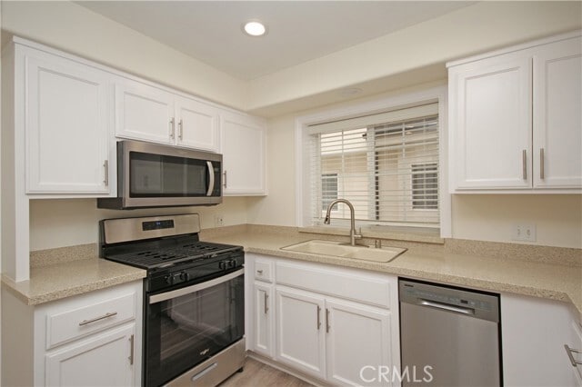 Photo - 1675 Gramercy Ave