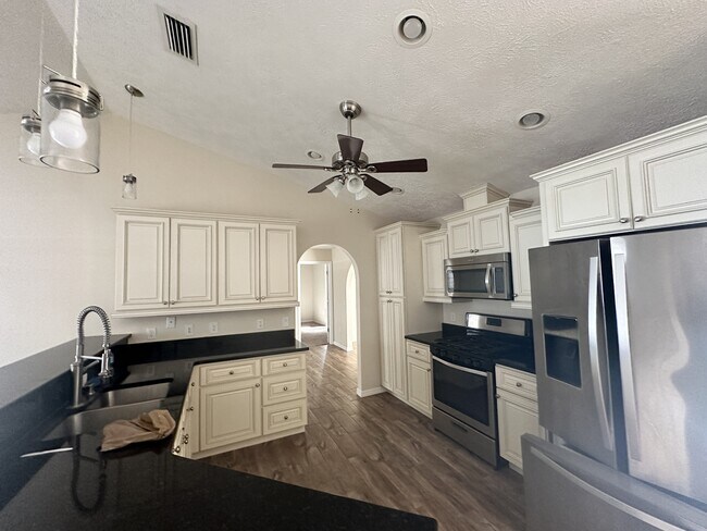 5953 NE 62nd Court Rd