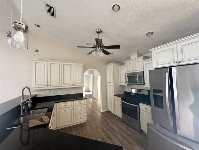 Photo - 5953 NE 62nd Court Rd