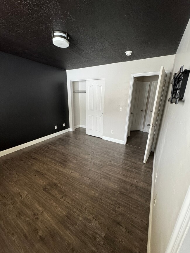 Photo - 2532 Hillside Village Ct
