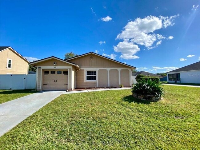 Building Photo - Charming 3-Bedroom Home with Modern Upgrades in Poinciana, FL