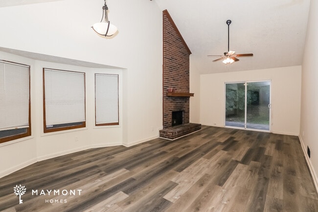 Photo - 7074 Williamsburg Dr