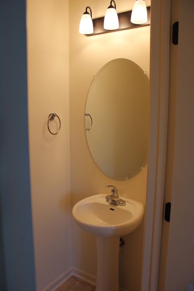 Photo - 3 Bedroom, 2.5 Bath Two Level Townhouse