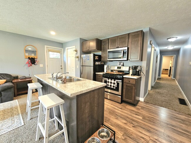 Photo - 3402 Max Paulsen Dr