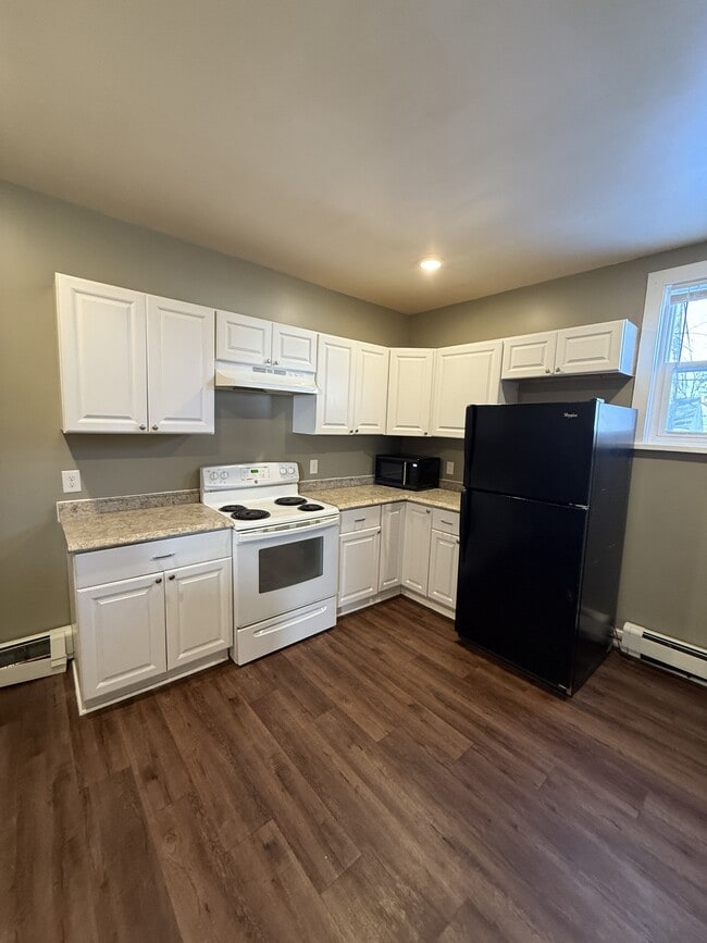 Photo - 1355 Payne Ave