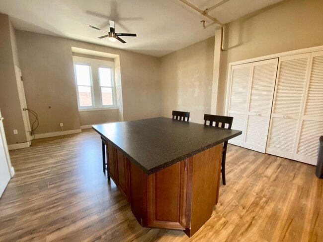 Photo - 1305 Allegheny Ave Unit 4