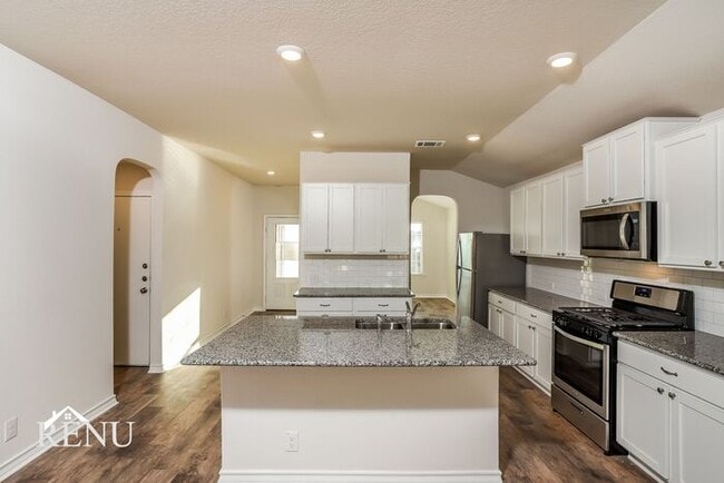 Photo - 6839 Encore Oaks