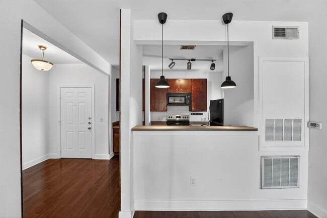 Photo - 1901 Crossing Pl Unit 2201-A