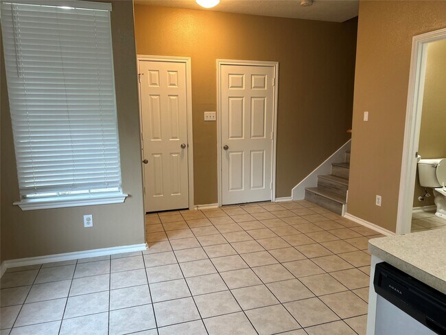 Photo - 14430 Fairbuff Ln