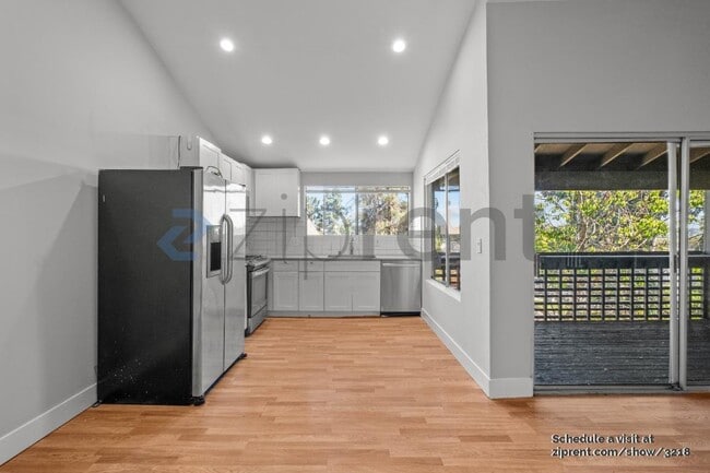 Photo - 355 Parkview Terrace