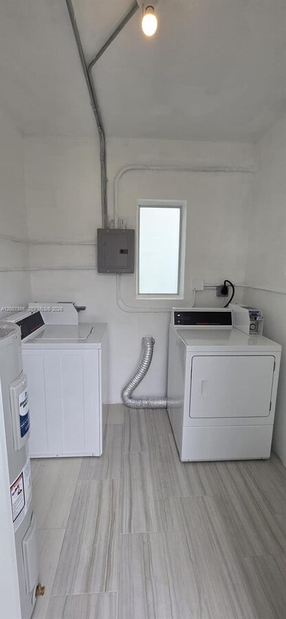 Photo - 804 NE 10th St Unit 1-2