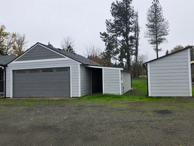 Photo - 12765 Clow Corner Rd