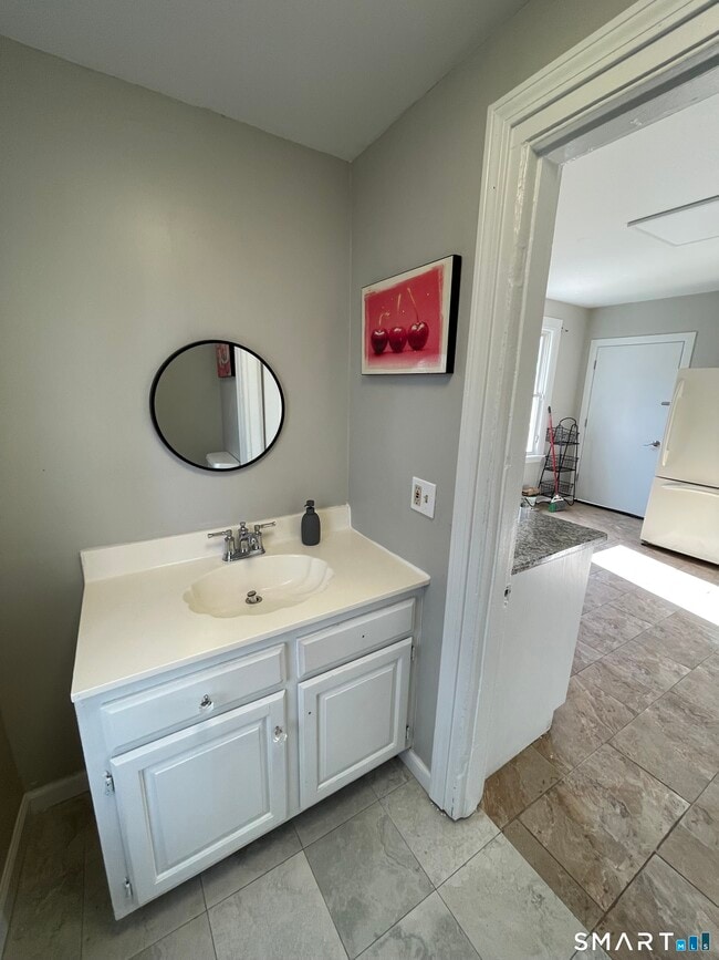 Photo - 98 Carroll St