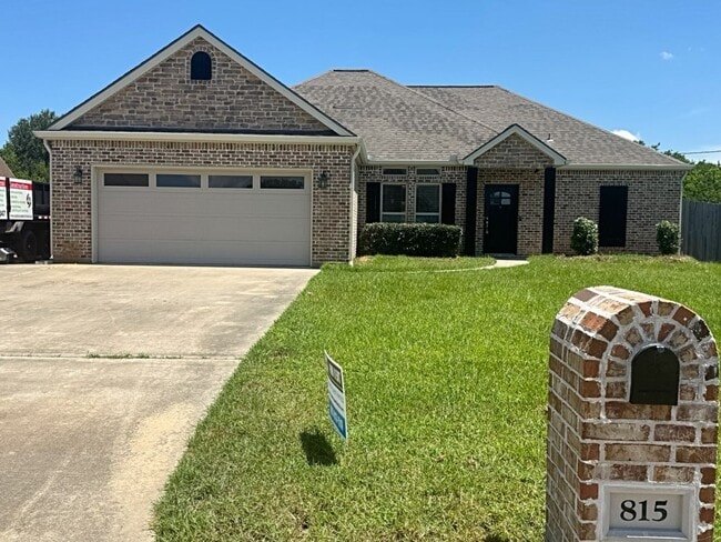 Building Photo - 815 Amber Kay Ln Rental