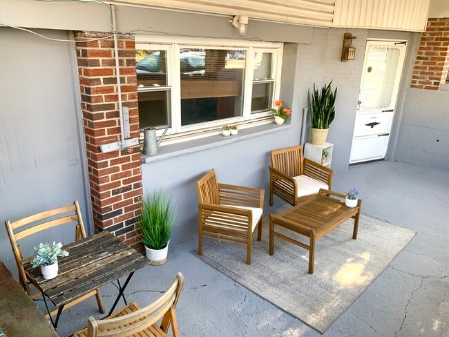 Building Photo - 67 W 5th St Unit G