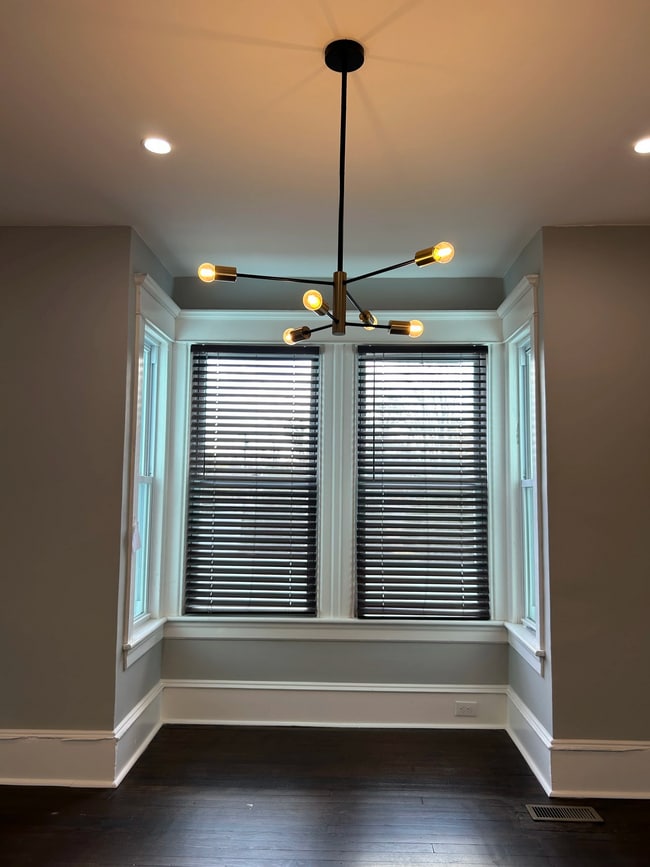 Dining - 72 Delaware Ave