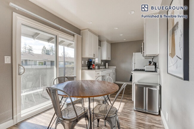 Photo - 465 Calderon Ave Unidad FL2-ID1640