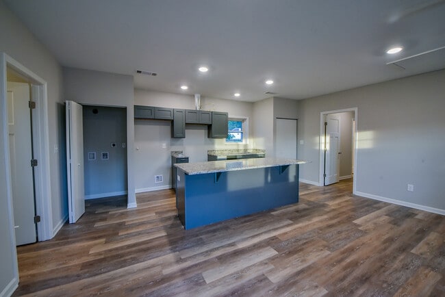 Photo - 1707 4th Ave E Unidad 1707 4th Ave E