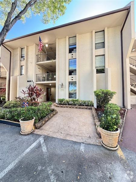 Building Photo - 6701 N University Dr Unit 206 Rental